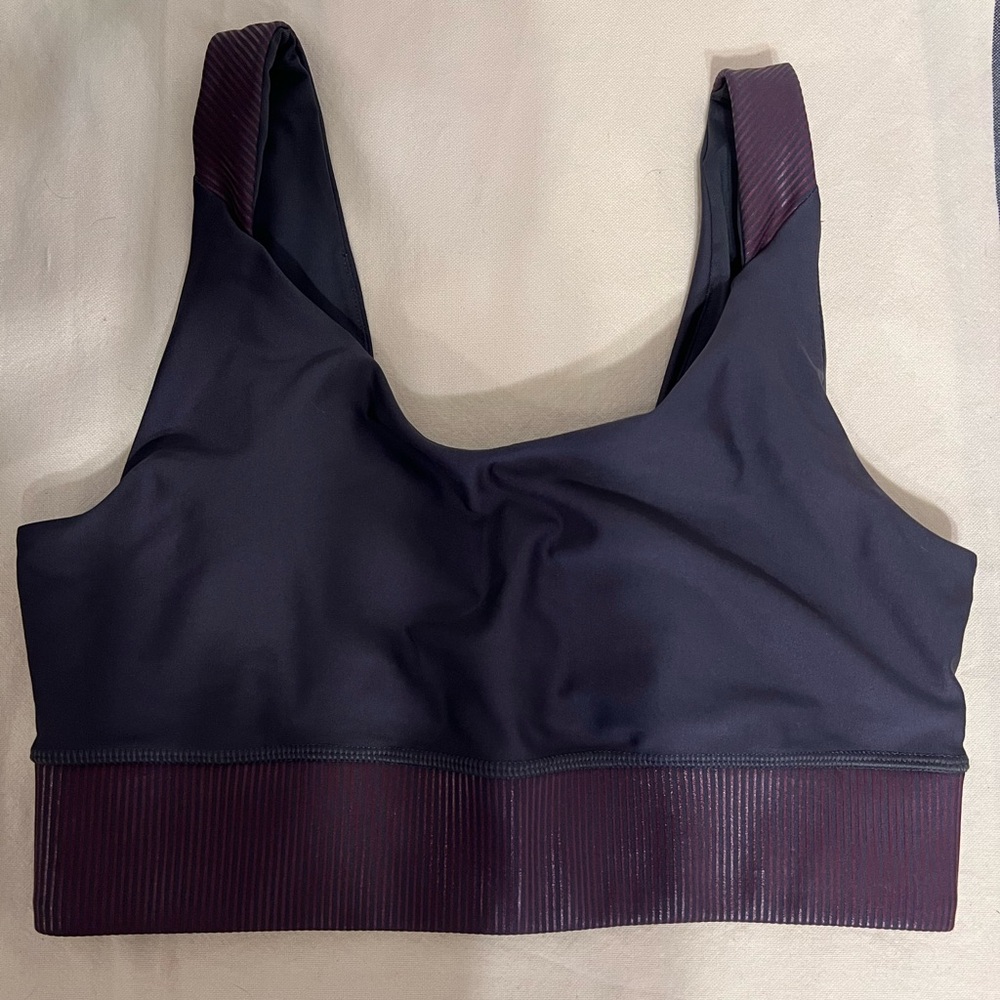 PUMA sports bra w/ tag SZ L Grey/plum